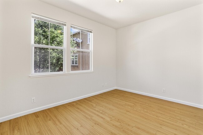 Building Photo - 2189 Beech Cir