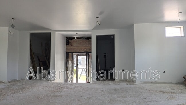 Building Photo - 4 Ten Eyck Ave