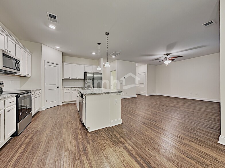 Building Photo - 178 Sweet Gum Dr