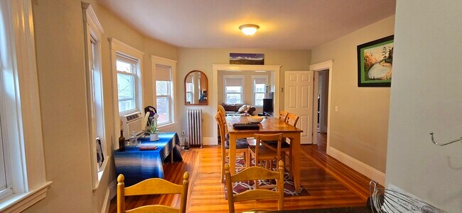 Building Photo - 58 Bristol Rd