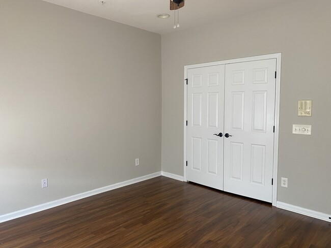 Building Photo - 409 Halyard Ln