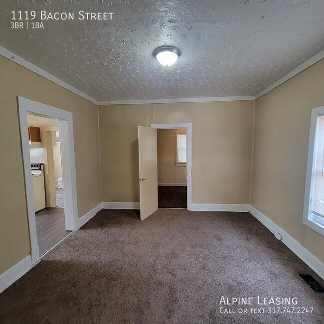 Building Photo - 1119 Bacon St