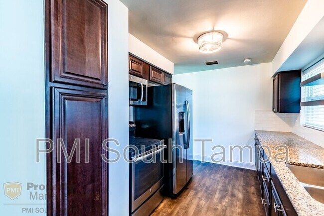 Building Photo - 12174 83rd Ave N
