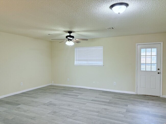 Building Photo - Newly remodeled four bedroom home in Noble