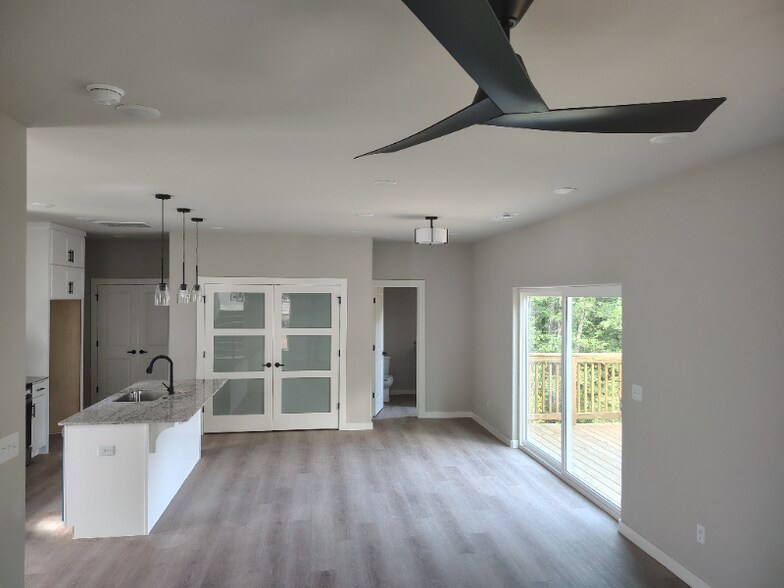 Building Photo - 17 Grantham Dr