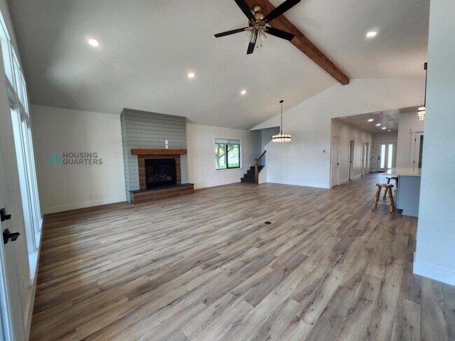 Building Photo - 8416 E Maringo Dr