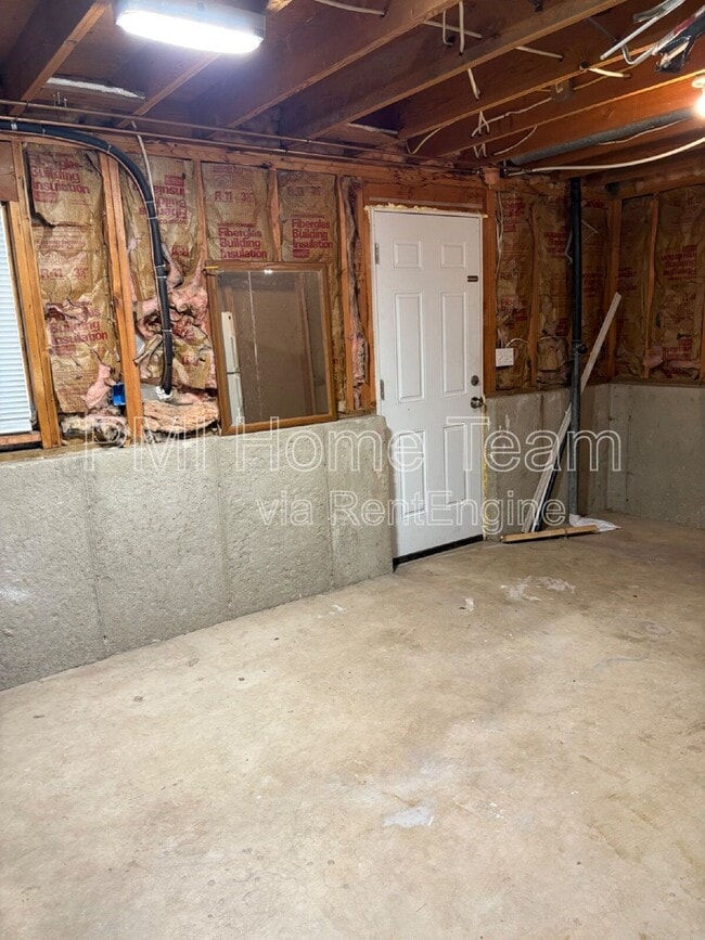 Building Photo - 463 W 2300 S