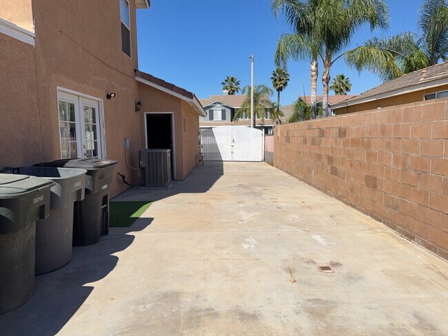 Building Photo - 1037 Milestone Ave