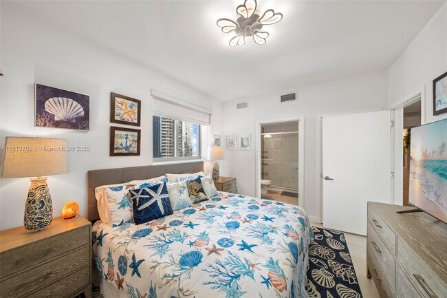 Building Photo - 888 Biscayne Blvd