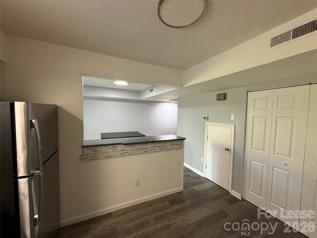 Building Photo - 8526 Castle Pine Ct