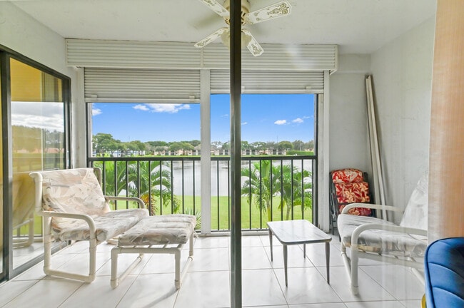 Building Photo - 15144 Ashland St