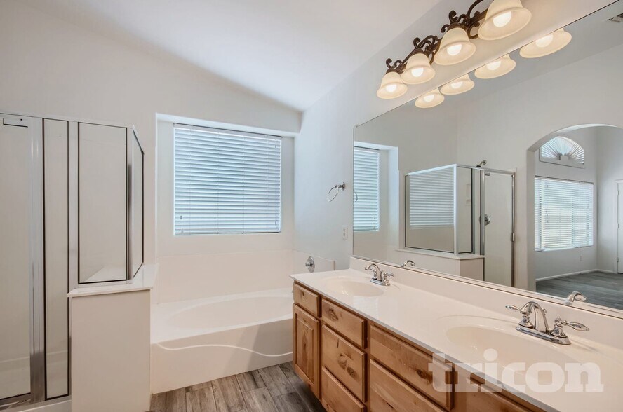 Building Photo - 10343 West Odeum Ln