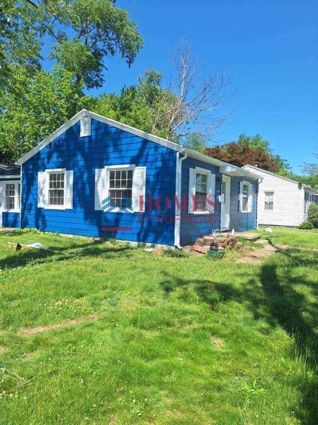 Building Photo - Two bedroom House