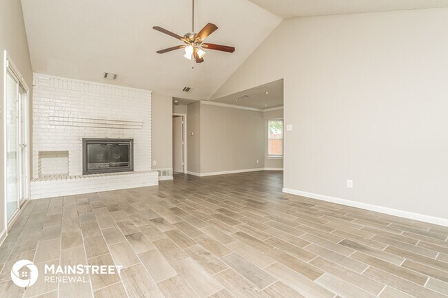 Building Photo - 6400 Avanti Dr