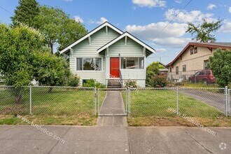 Building Photo - Charming 2-Bedroom Home in Overlook Neighb...
