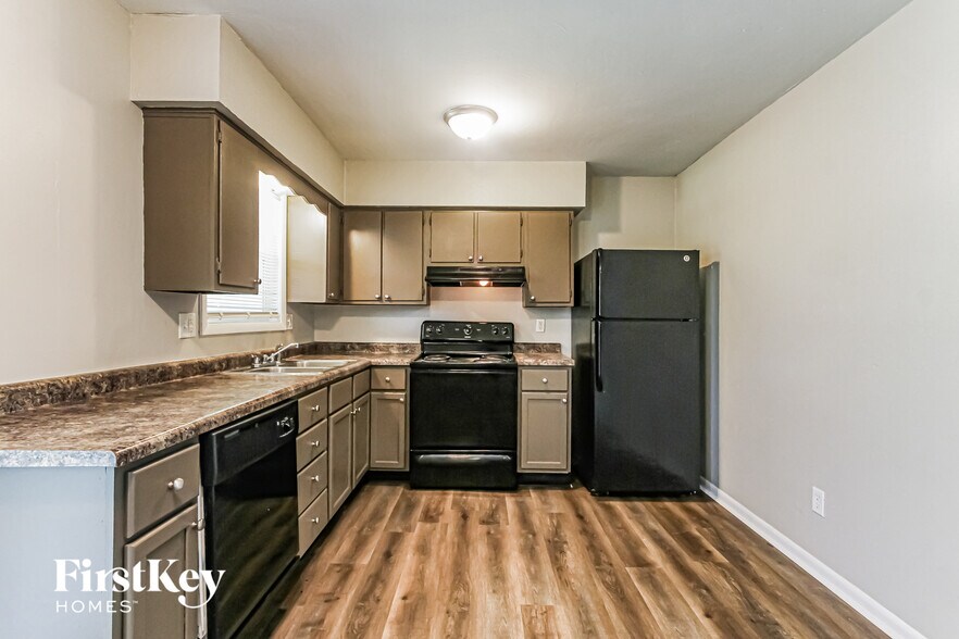 Building Photo - 4939 Norcroft Dr