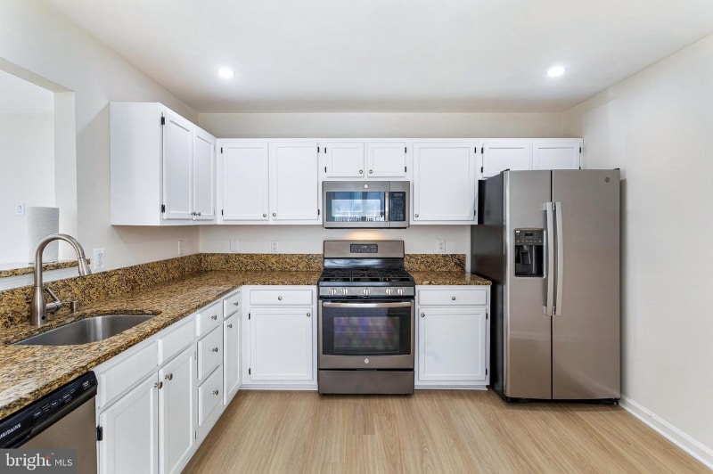 Building Photo - 13853 Crosstie Dr