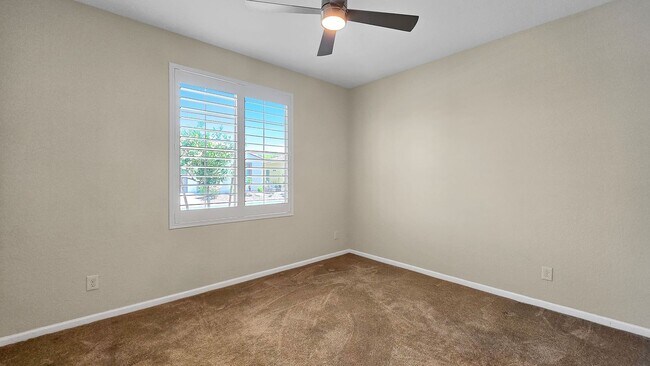 Building Photo - 55+ Amenity rich Pebble Creek community!