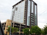 Building Photo - 300 E 3rd St
