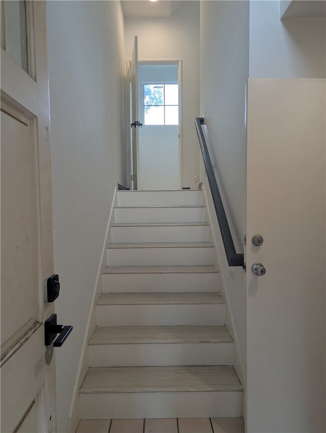 Building Photo - 14078 Lemoli Way