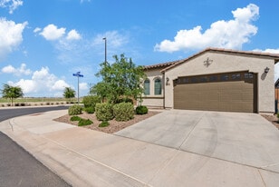 Building Photo - 2204 E Kelly Dr