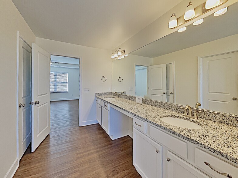 Building Photo - 4034 Birchfield Pl