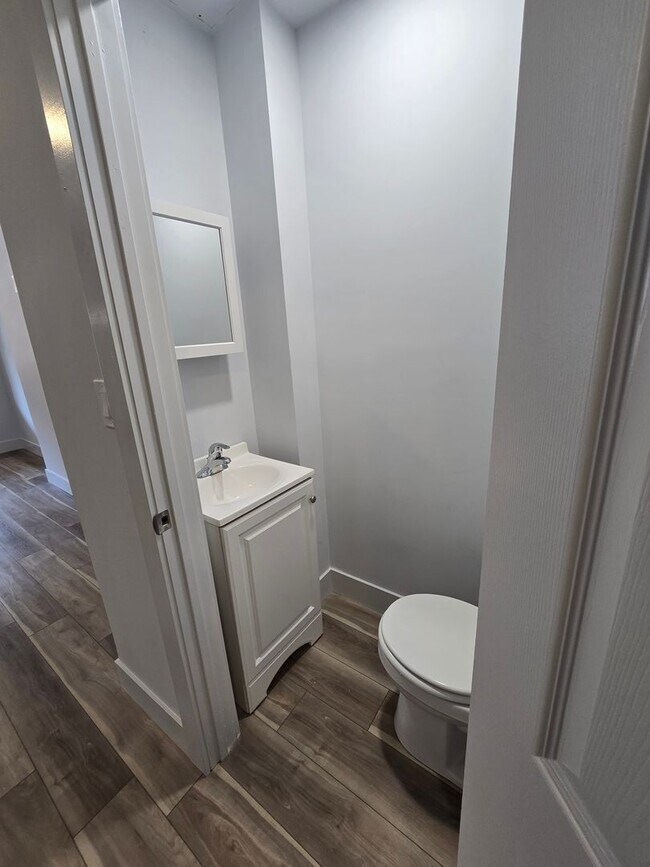 Building Photo - Gorgeous Fully Renovated 3-Bedroom Home | ...