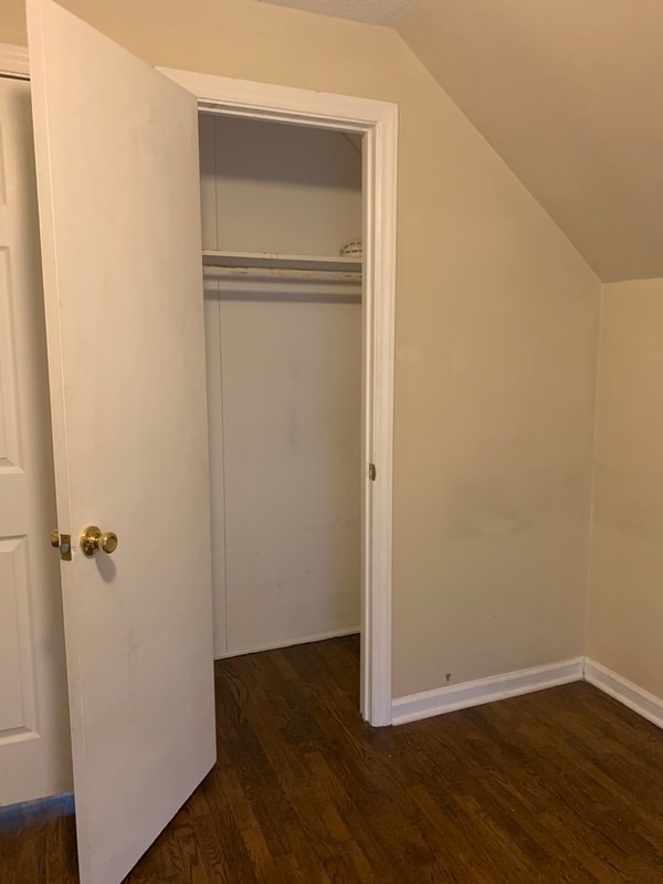 Building Photo - 4201 Dinglewood Ave