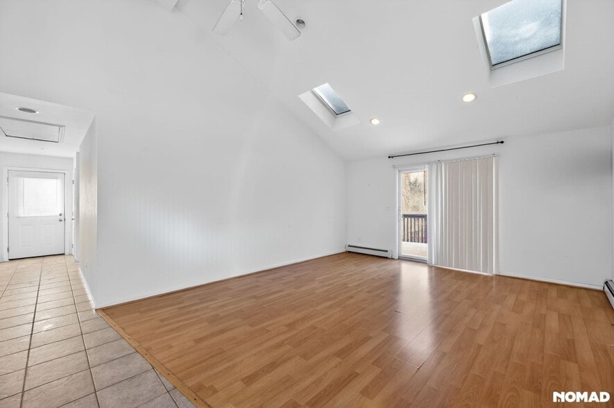 Building Photo - 23 Rosman Rd