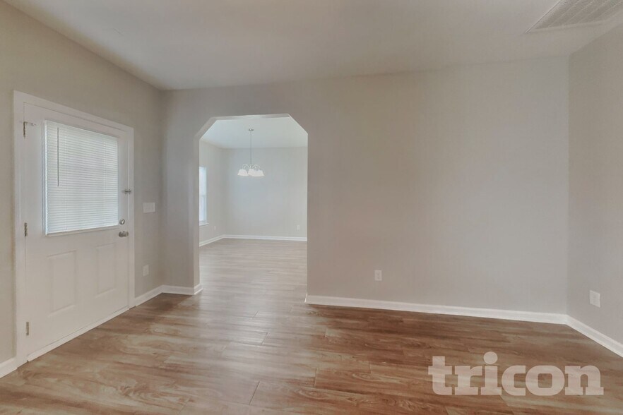 Building Photo - 3120 Rendezvous Dr