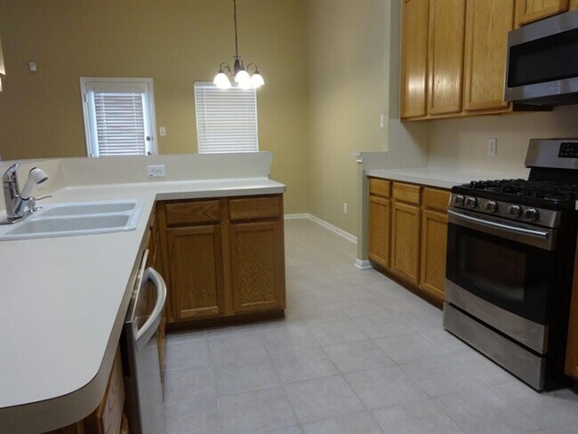 Building Photo - 32306 Willow Creek Park