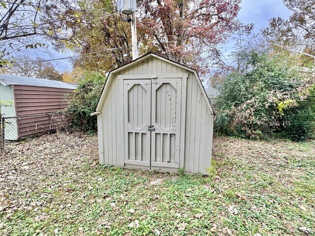 Building Photo - 5129 Kittie Lee Ln