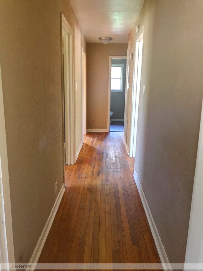 Building Photo - 3101 7th Ave N