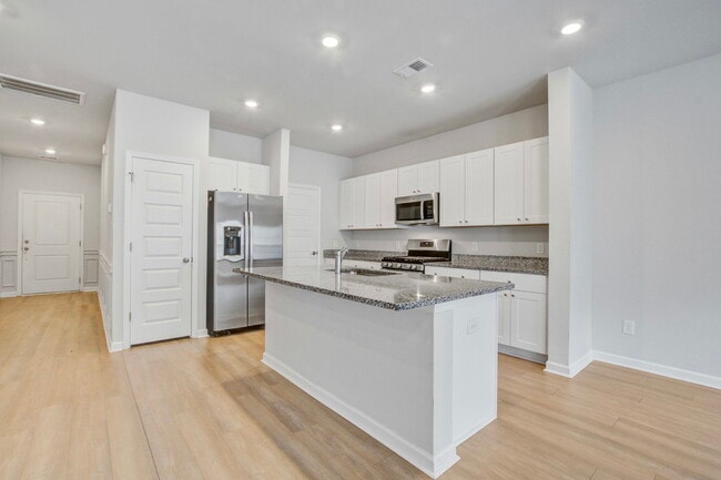 Building Photo - 4105 Quincy Adams Ln