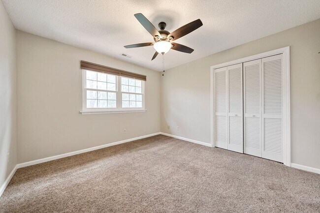 Building Photo - Peaceful and Convenient 3 Bed, 2.5 Bath Home