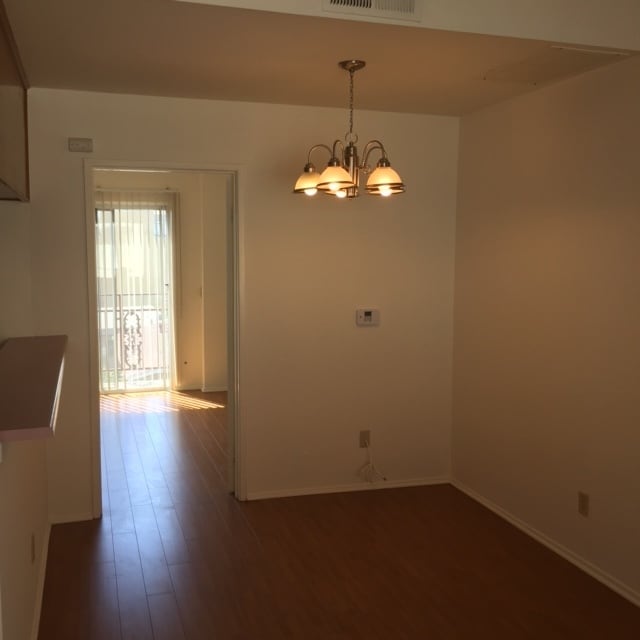 Interior Photo - 5038 Laurel Canyon Blvd