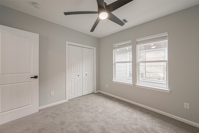 Building Photo - 3413 Simmons St