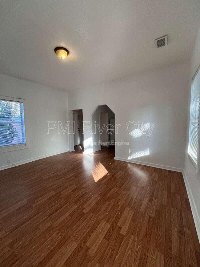 Building Photo - 2581 Orion St