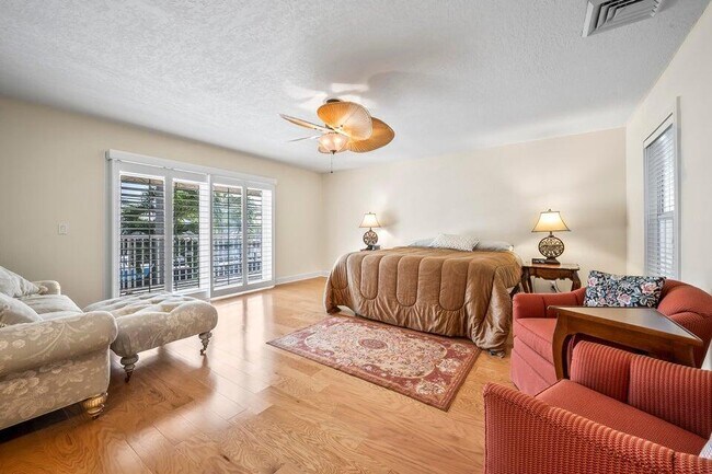 Building Photo - 14394 Cypress Island Ct