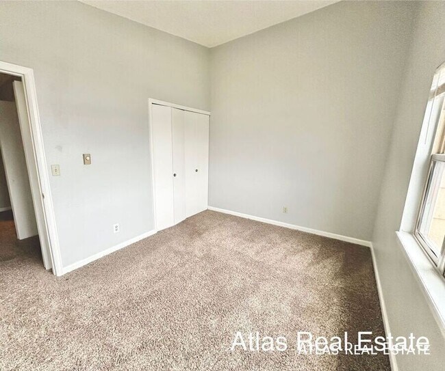 Building Photo - 6970 Peyote Way