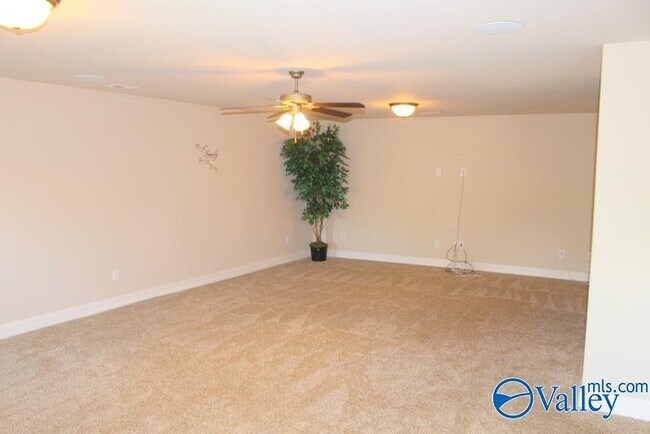 Building Photo - 441 E Mossyleaf Dr SW