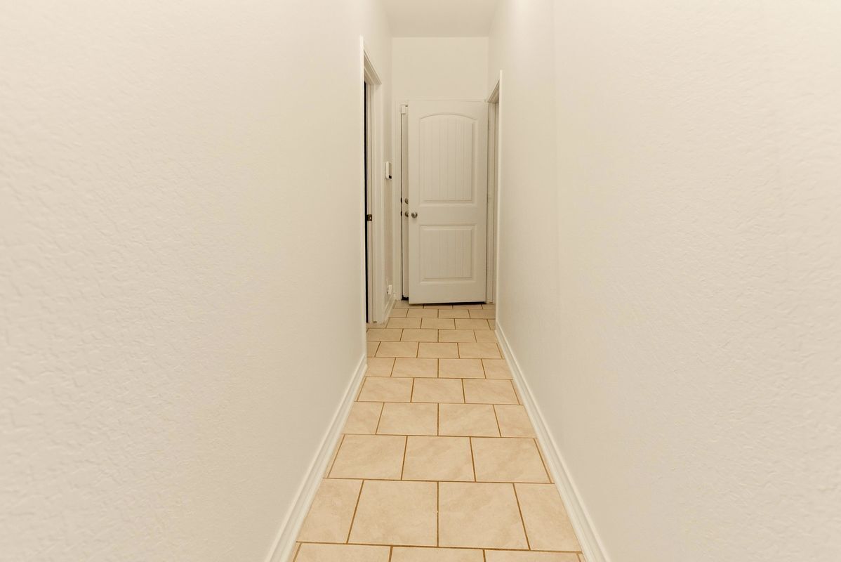 Building Photo - 536 Saltlick Way