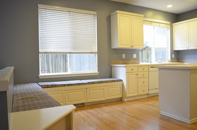 Building Photo - Beautifully Designed Home with Open Layout and Island Kitchen