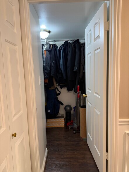 Building Photo - 426 S 1000 E