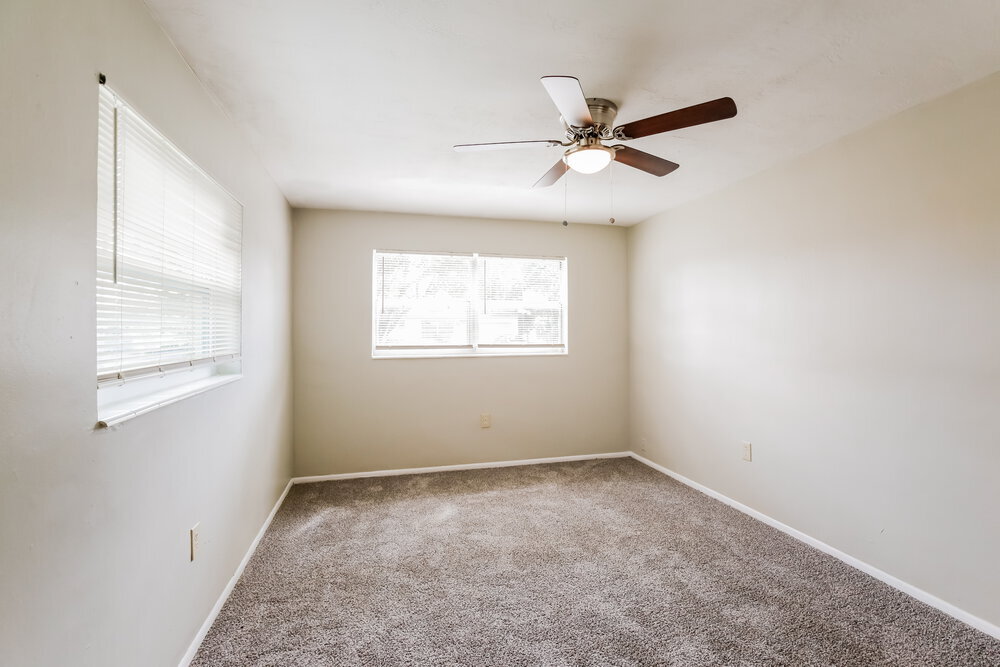 Building Photo - 6885 NW 27th Ct