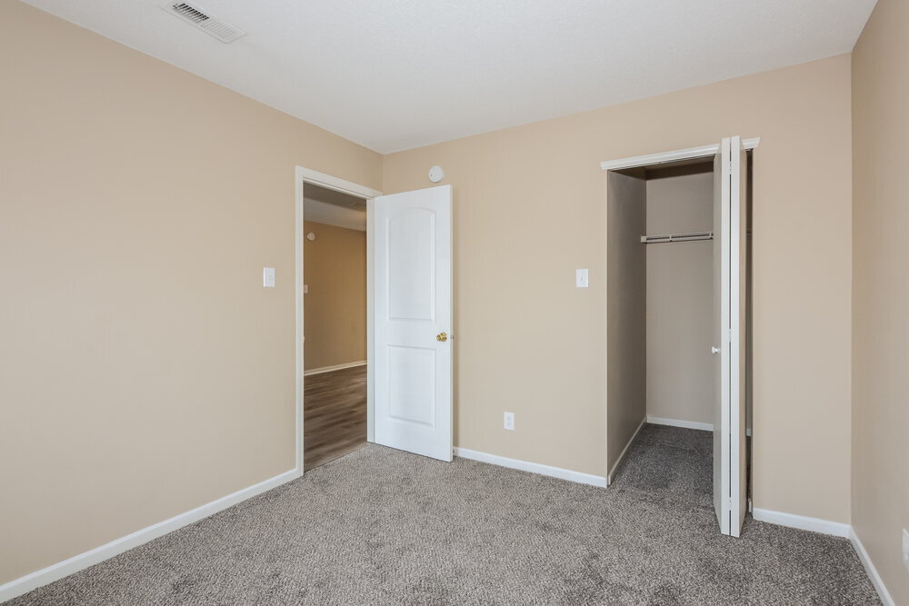 Building Photo - 2371 Summerwood Ln