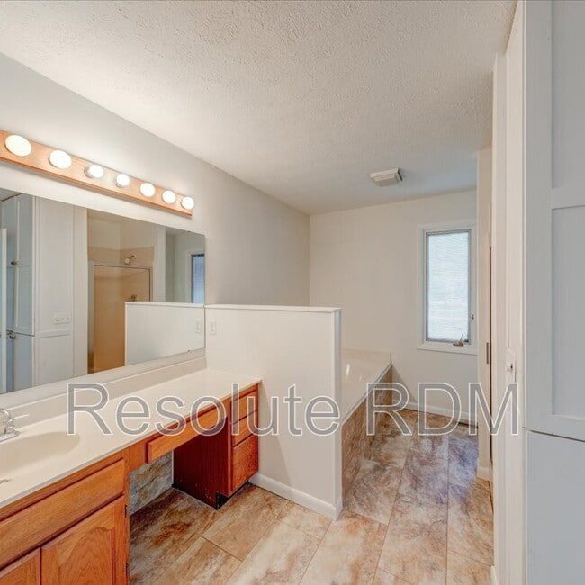 Building Photo - 12001 E 300 S