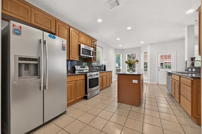 Building Photo - 12110 Laurel Ct