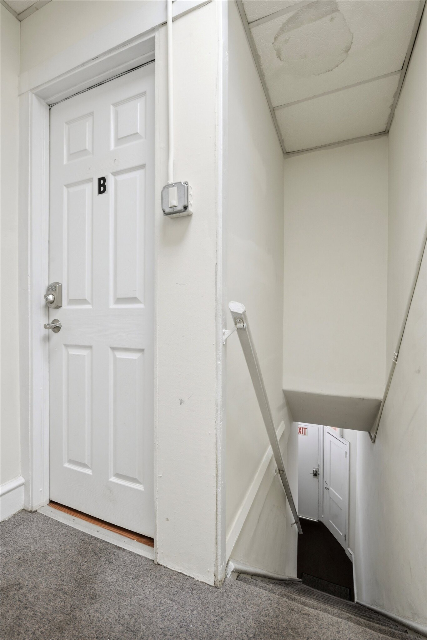 Building Photo - 4 Gay St