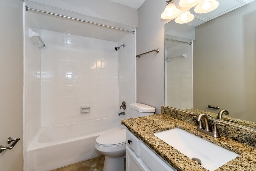 Building Photo - 4134 Nakema Dr S